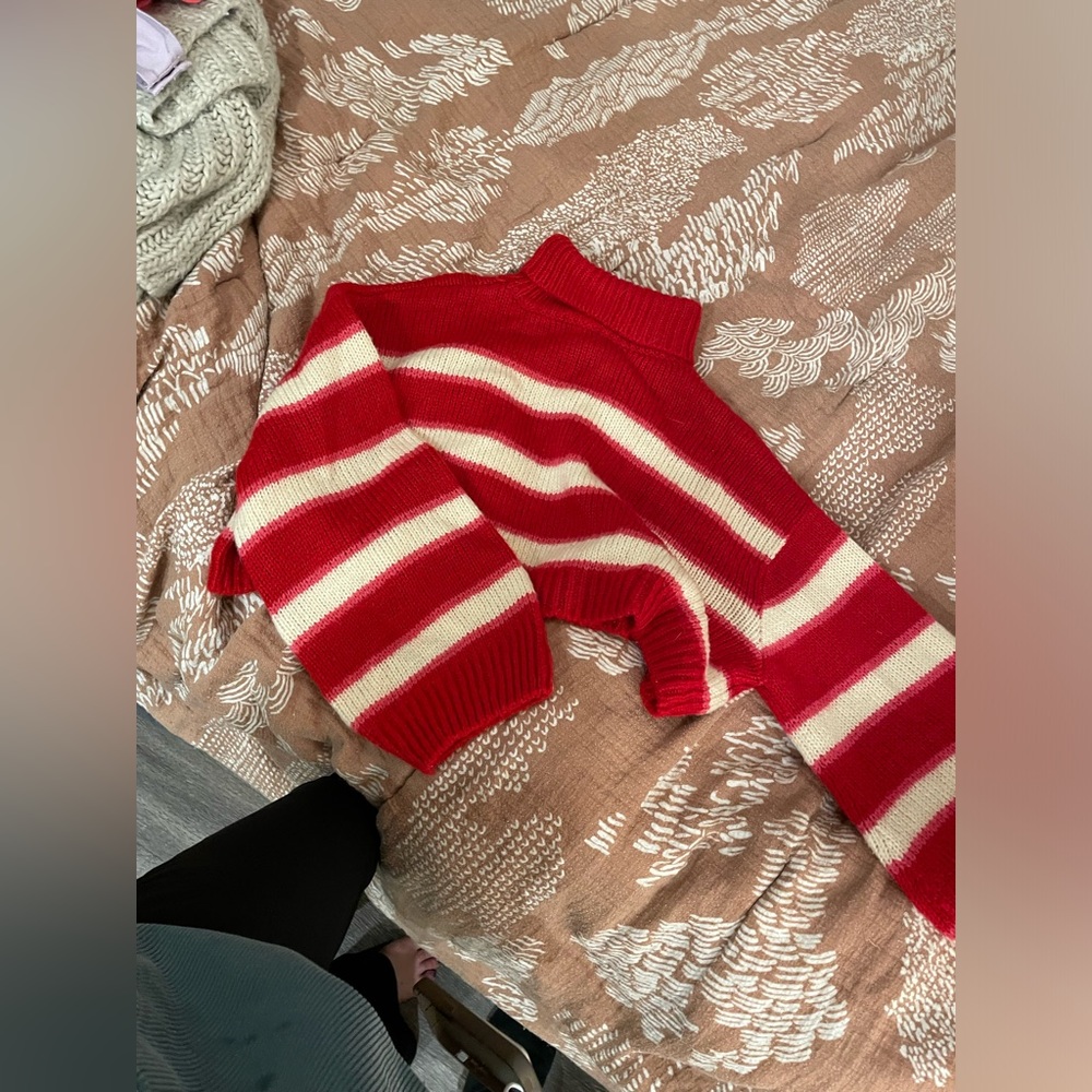 Cropped sweater lane 201 boutique